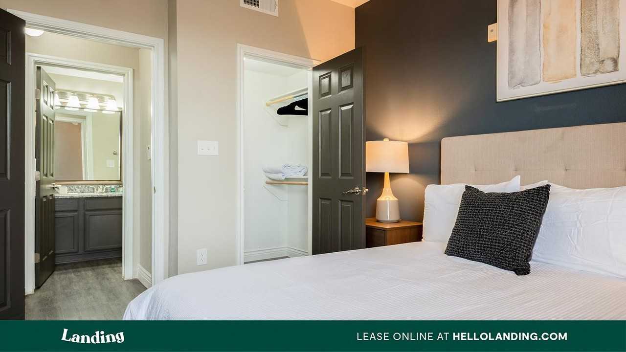 5350 Fossil Creek Blvd - Photo 4 of 50