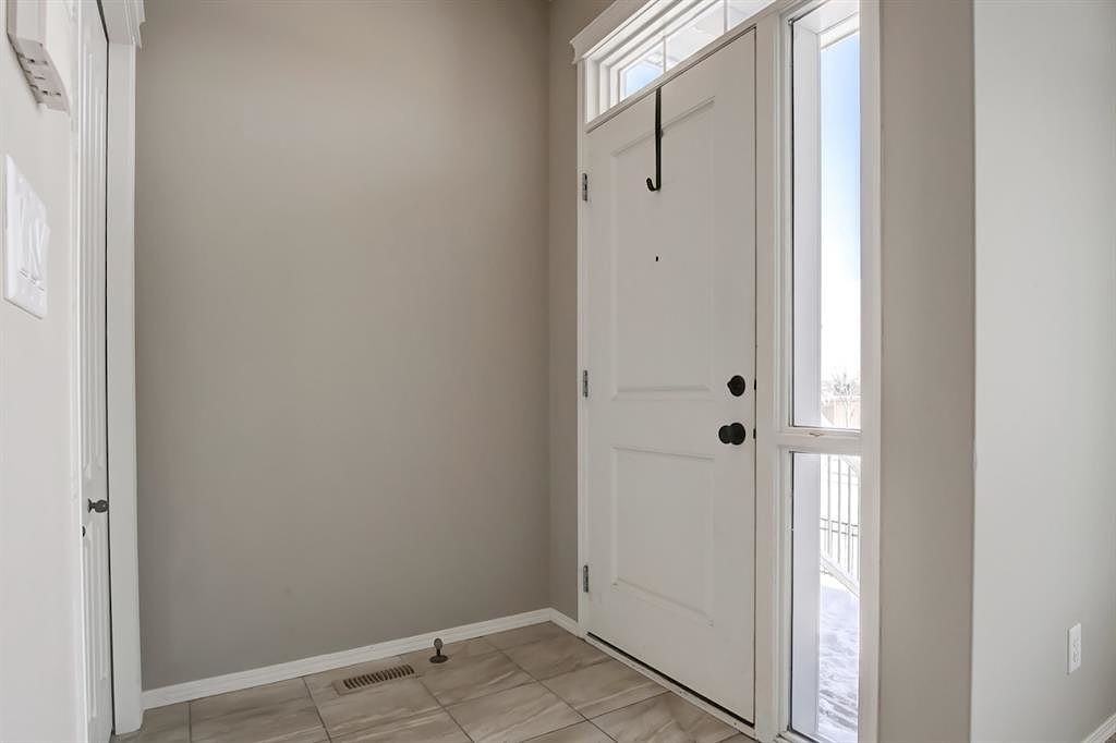 229 Cranford Drive Southeast - Photo 2 of 30