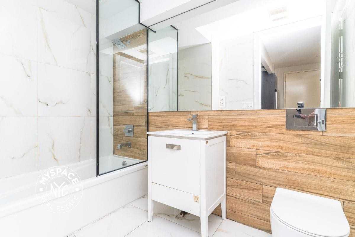 189 Johnson Ave #1B - Photo 7 of 8