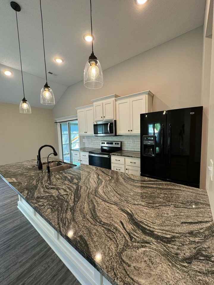 4339 Ne Kelsey Rd - Photo 3 of 18