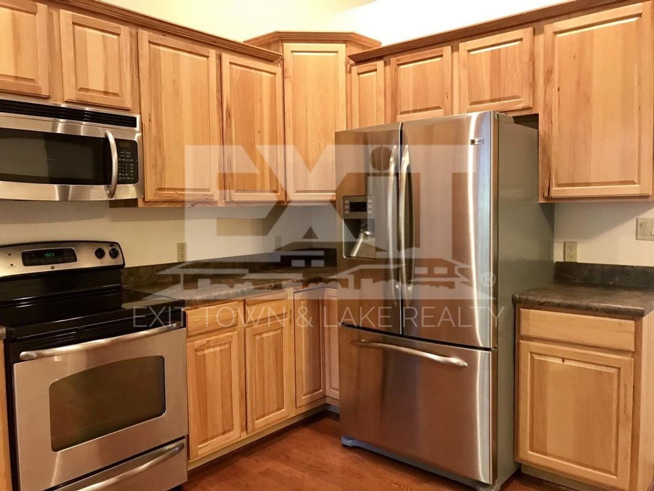 349 Anchor Dr - Photo 2 of 23