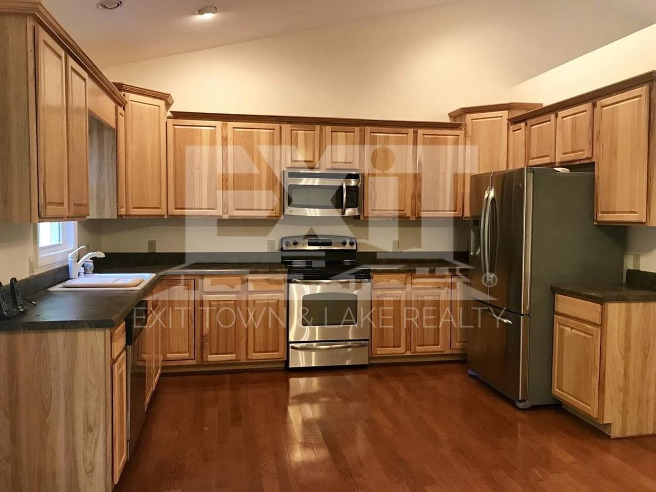 349 Anchor Dr - Photo 3 of 23