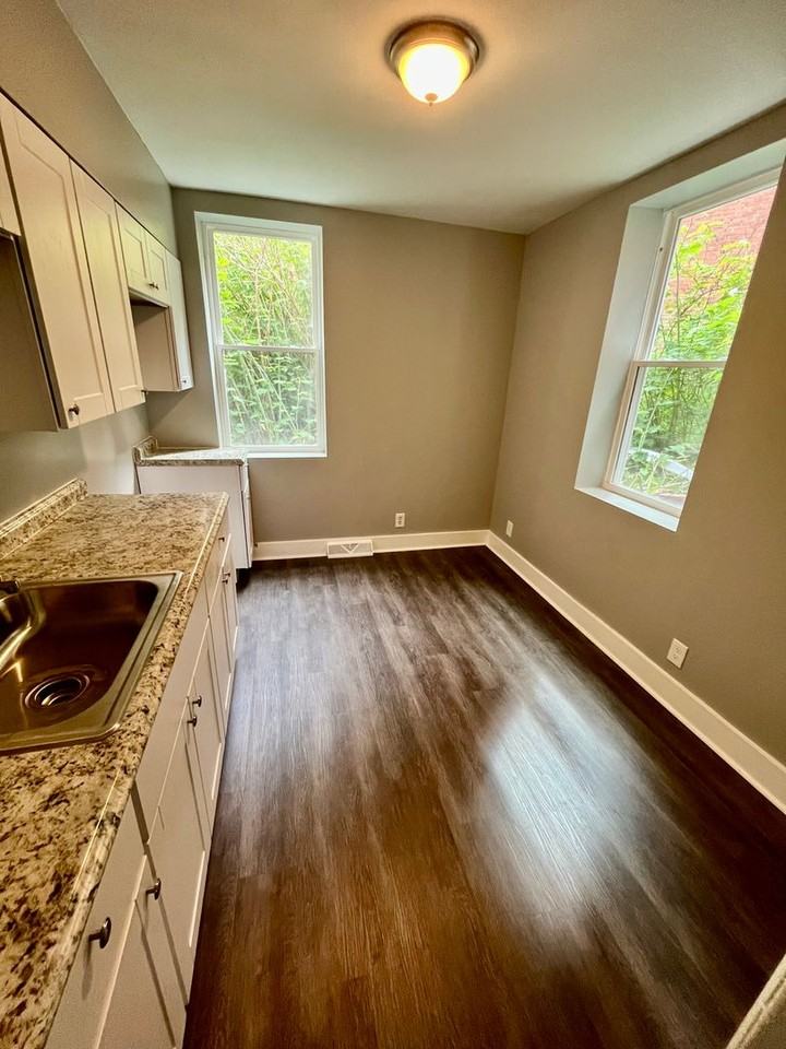 2206 La Place St - Photo 3 of 15