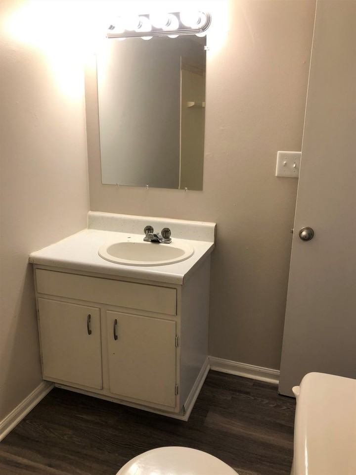 807 South Randolph Street - Photo 4 of 13