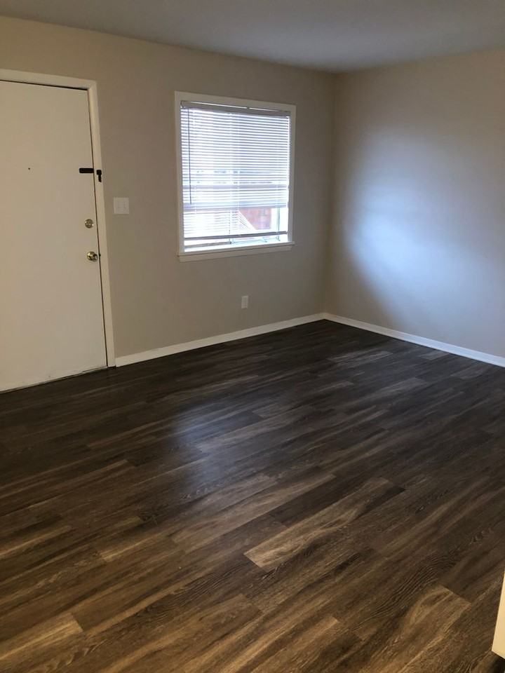 807 South Randolph Street - Photo 6 of 13