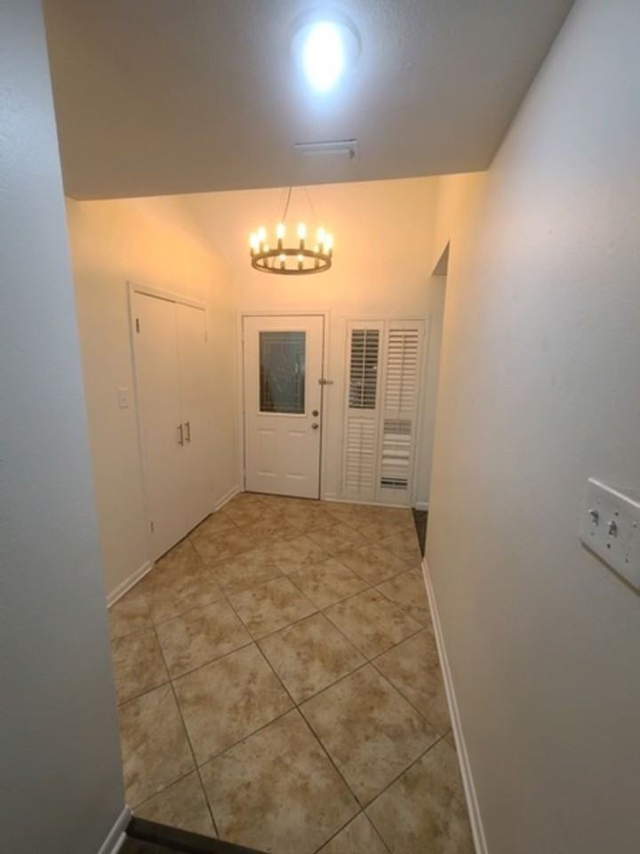 2021 Oak Forest Country Club Dr - Photo 7 of 23