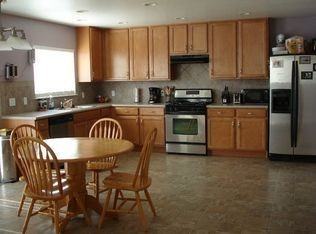 1945 Bowsprit Dr - Photo 3 of 10