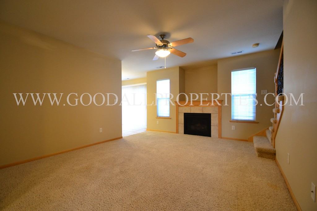 900 Se Crossings Ln - Photo 3 of 13