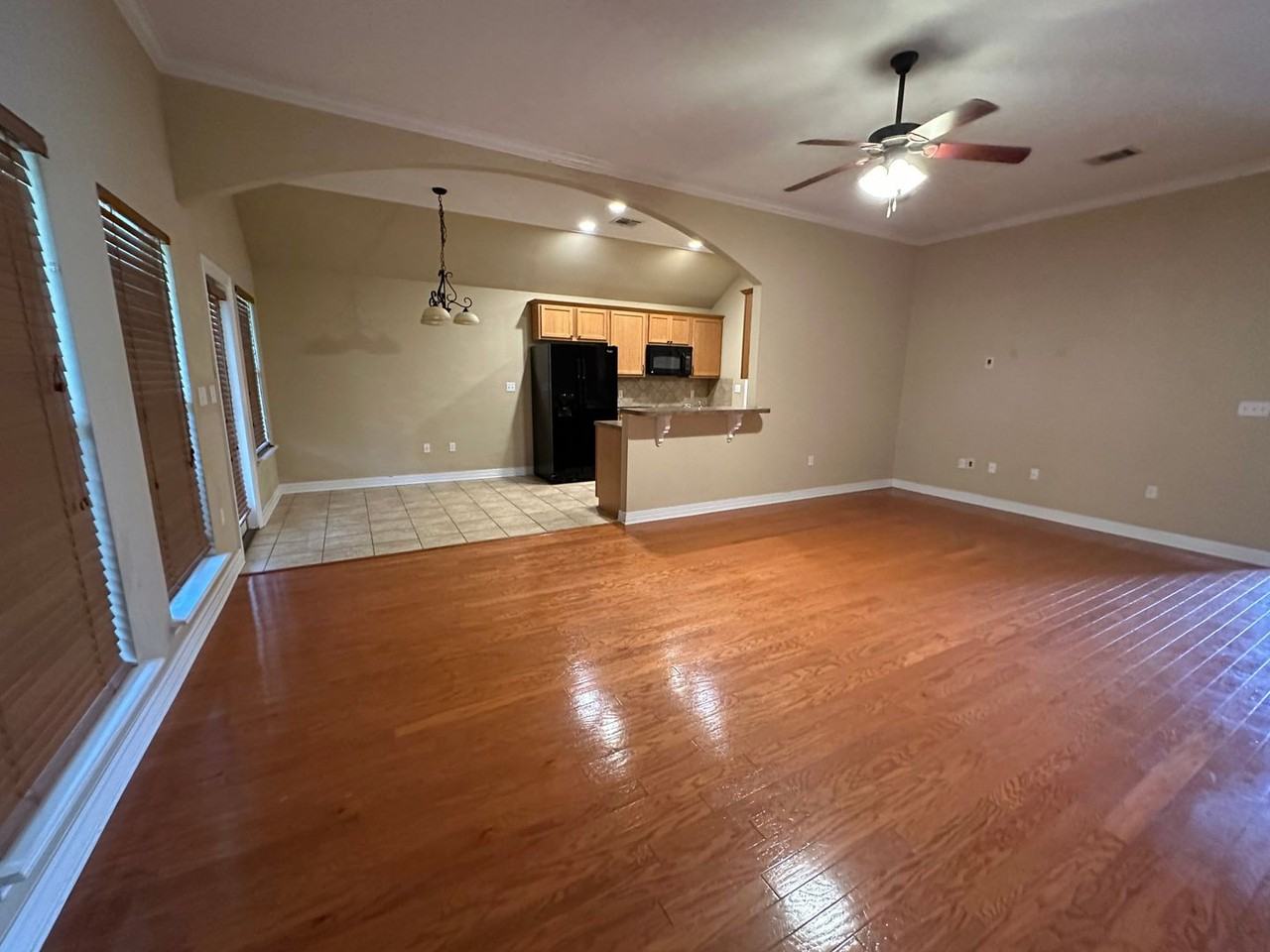 598 Whitefield Ln - Photo 2 of 10