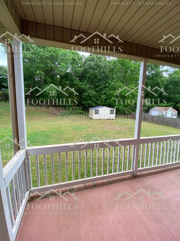 119 Prestwick Dr - Photo 3 of 27