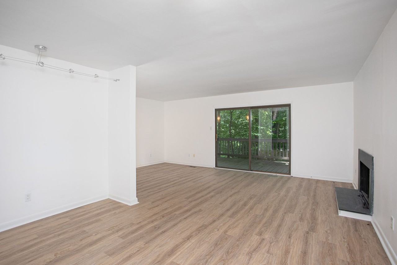 128 Ridge Trl - Photo 4 of 20