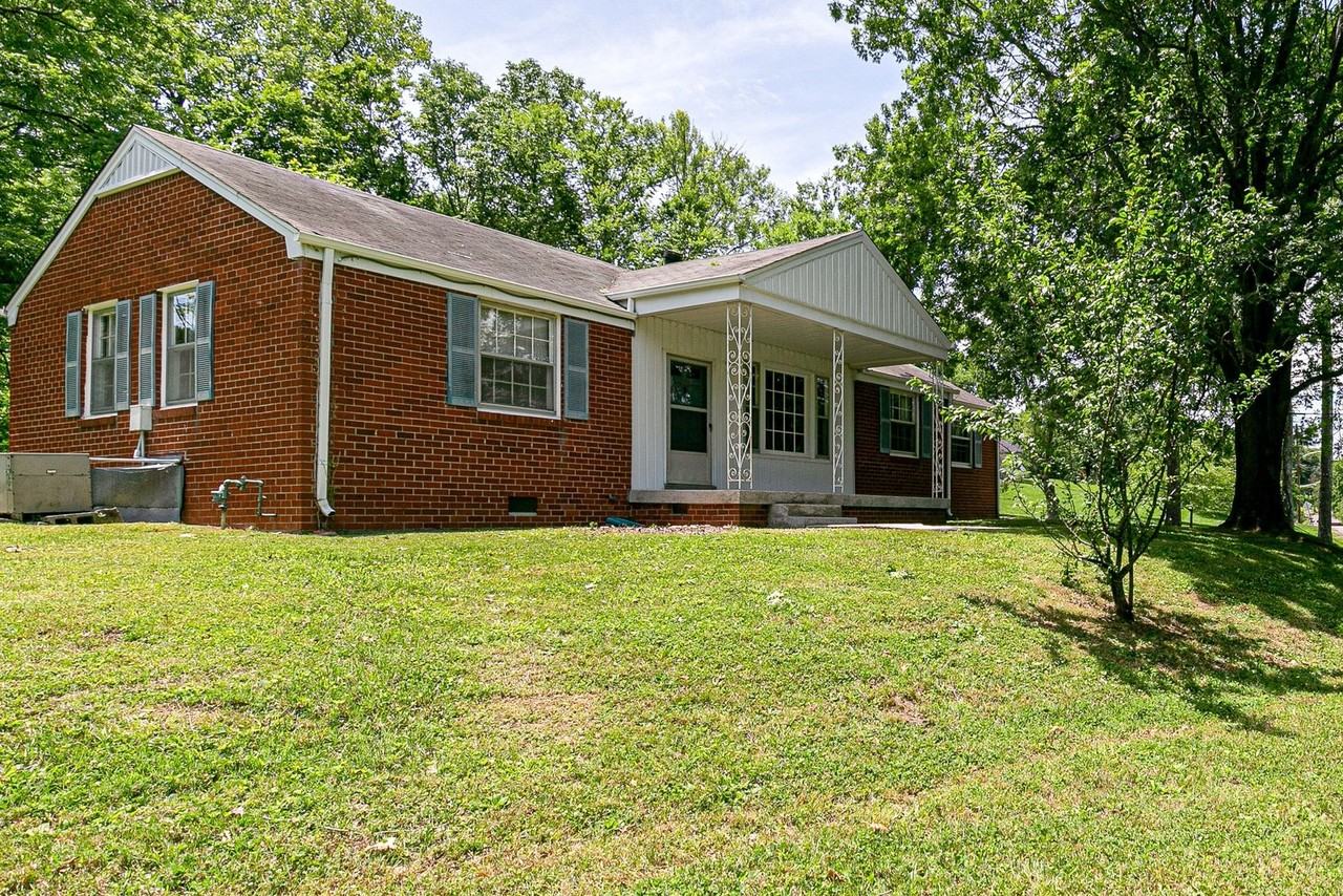 4824 Lynn Dr - Photo 3 of 22
