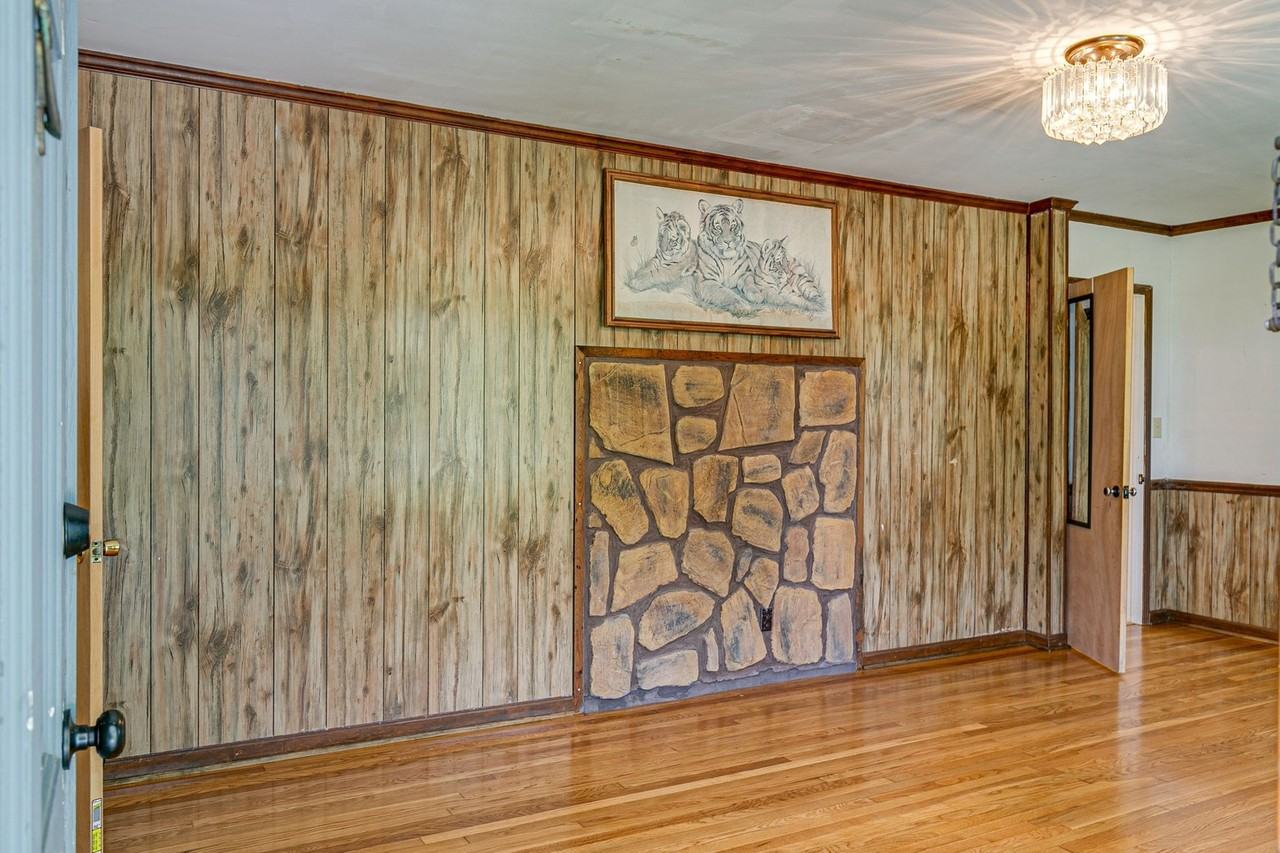 4824 Lynn Dr - Photo 5 of 22