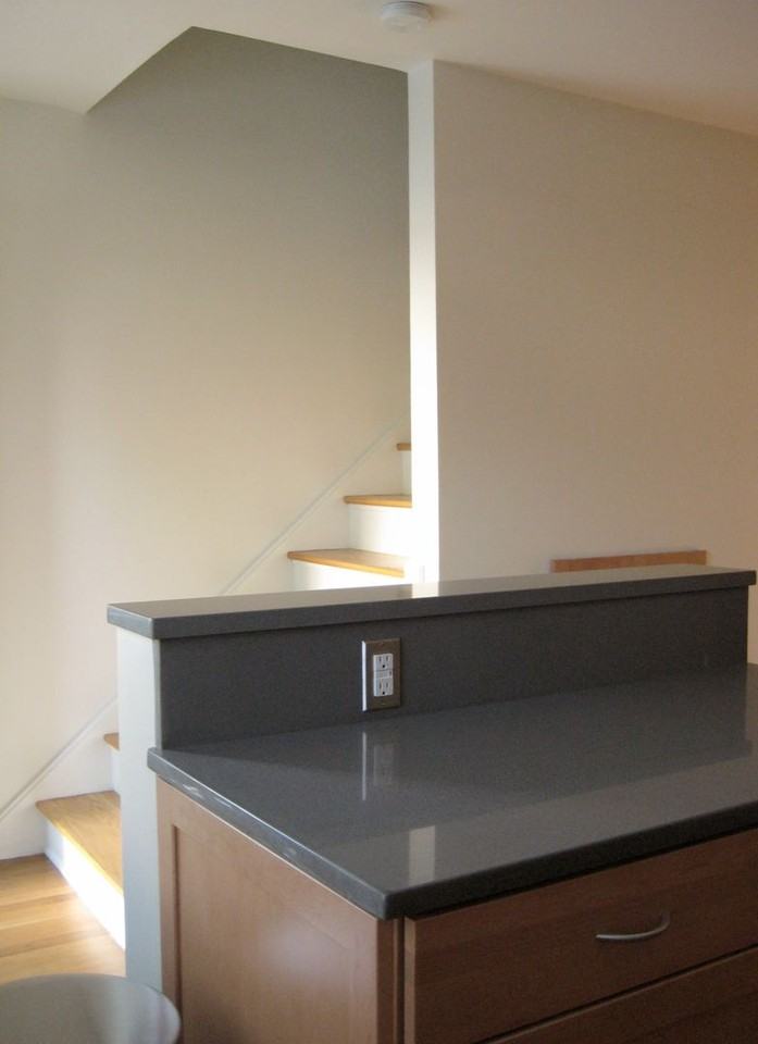 415 Burgoyne Road #8 - Photo 5 of 23