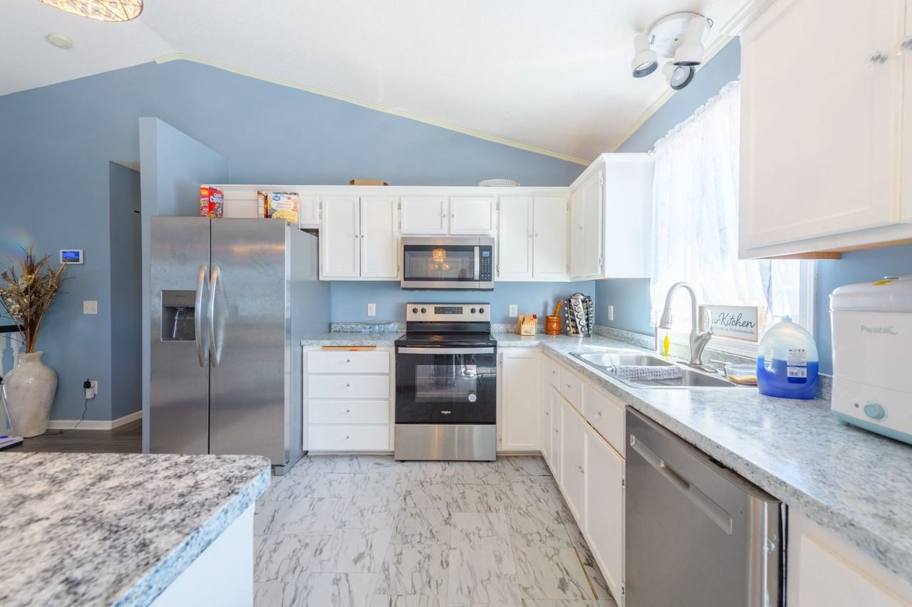 25797 18th St W - Photo 2 of 36