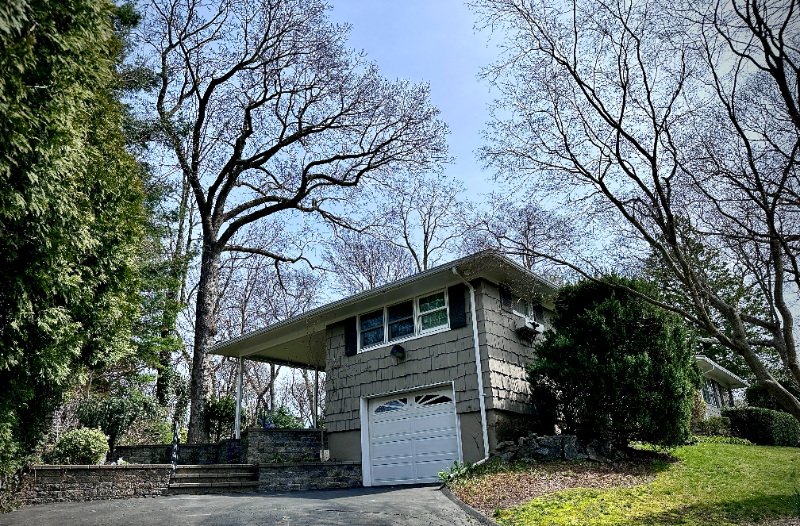 3 Huyler Rd - Photo 2 of 20