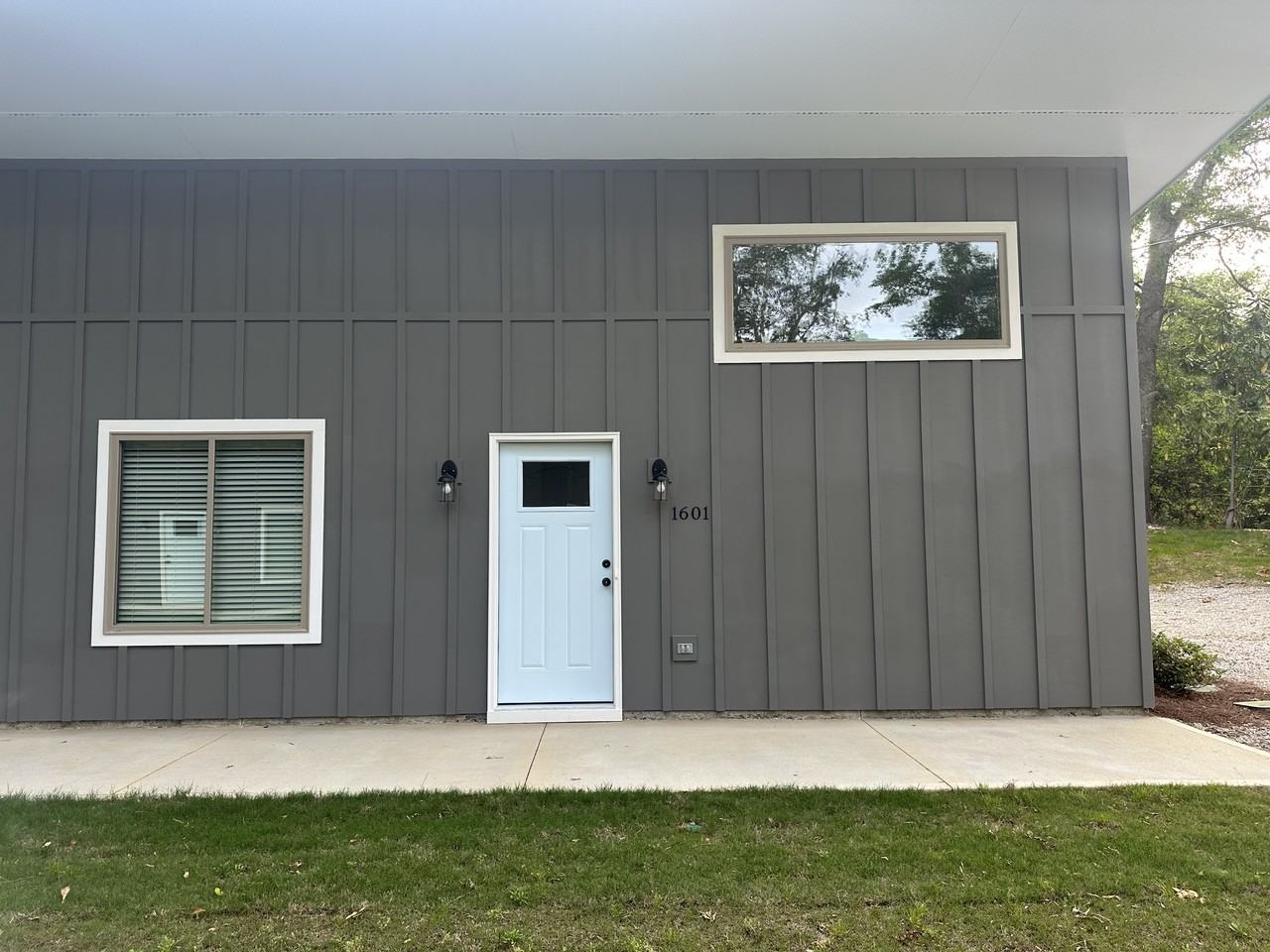 1601 Auburn St #1601 - Photo 3 of 27