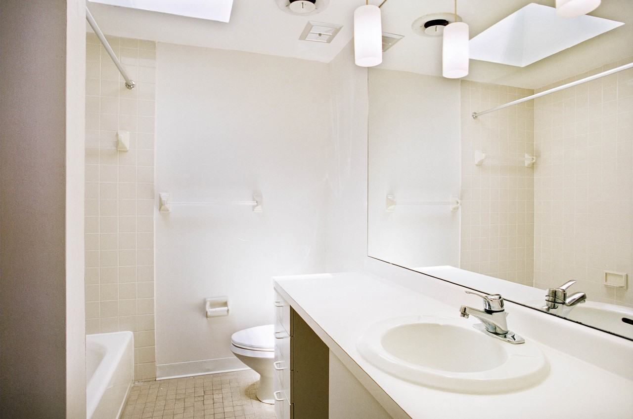 6324 Howe St #31 - Photo 5 of 5