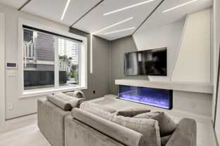 Thurlow St & Pacific St - Photo 1 of 1