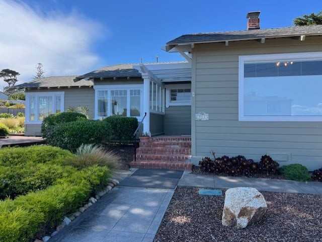 911 Shell Avenue - Pacific Grove - Photo 2 of 18