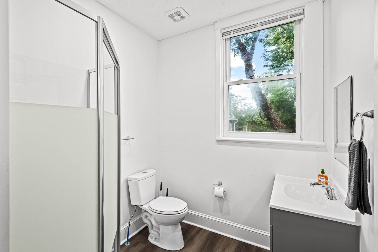 Dill Ave - Photo 2 of 11