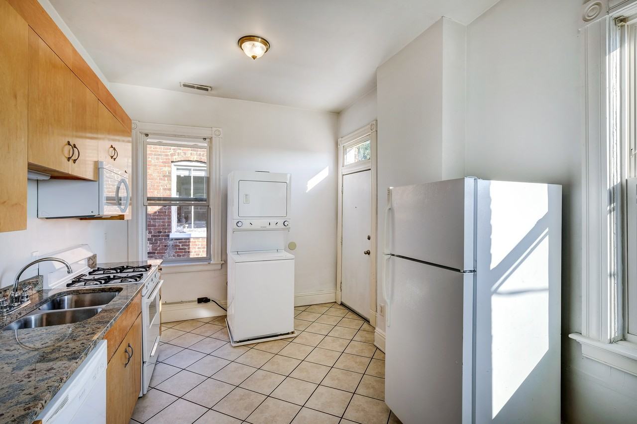 802 West Clay Street B Downstairs, Richmond, VA 23220 2 Bedroom