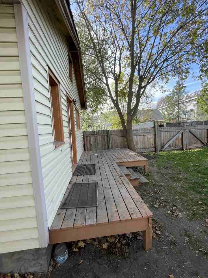 2903 41st Avenue - Photo 3 of 16