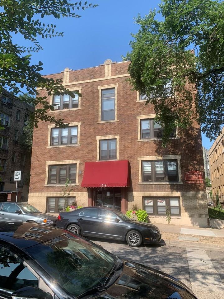 Loring Manor (1518) - Photo 6 of 11