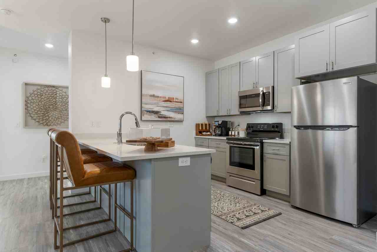 Silos on the Square - Photo 4 of 50