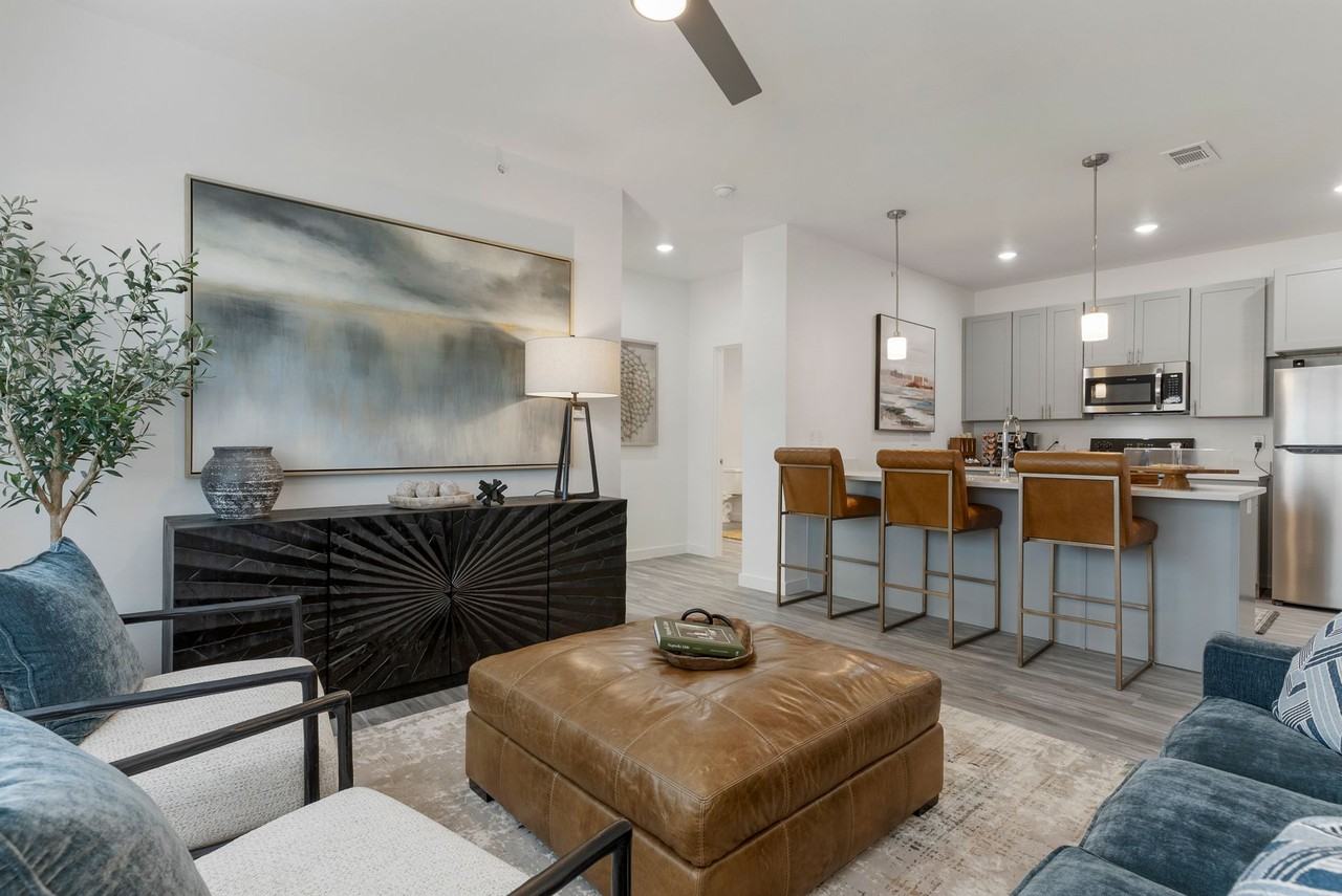 Silos on the Square - Photo 6 of 50