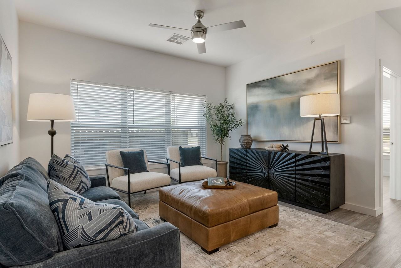 Silos on the Square - Photo 7 of 50