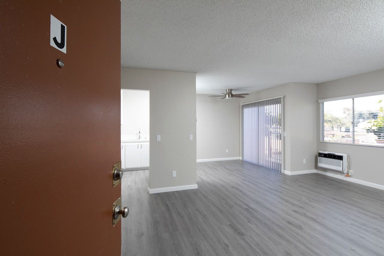 Madison Court Apartments - Photo 5 of 18