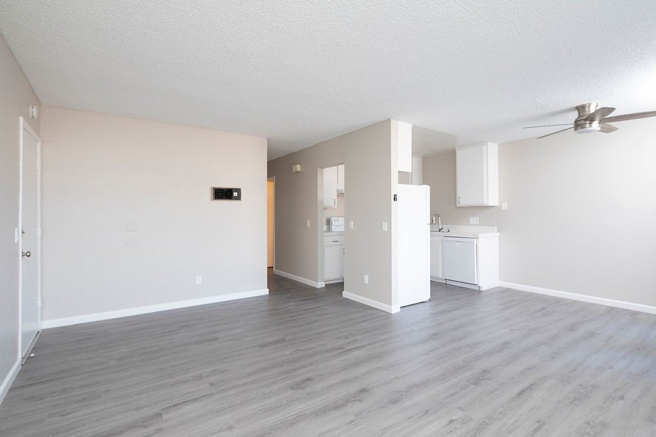 Madison Court Apartments - Photo 7 of 18