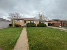 featured image of 9231 Gaylord St