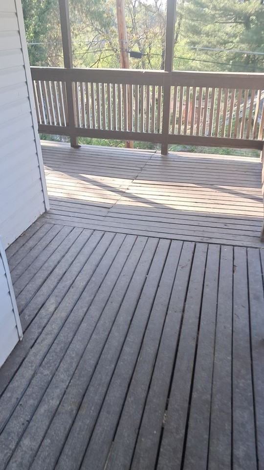 225 Lynn Ave - Photo 5 of 17