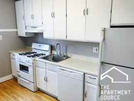 3932 N Keeler Ave #1C - Photo 1 of 1