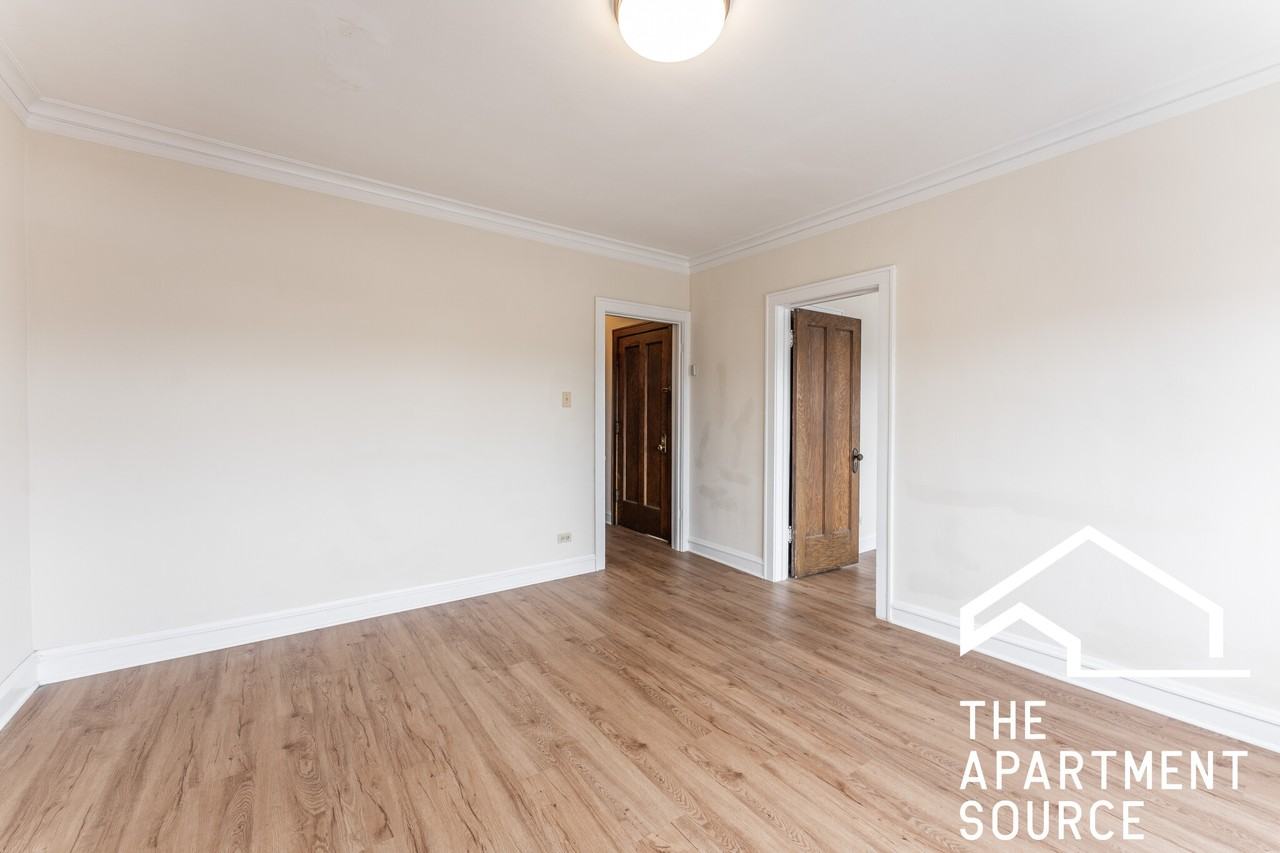 3153 N Long Ave #2 - Photo 4 of 8