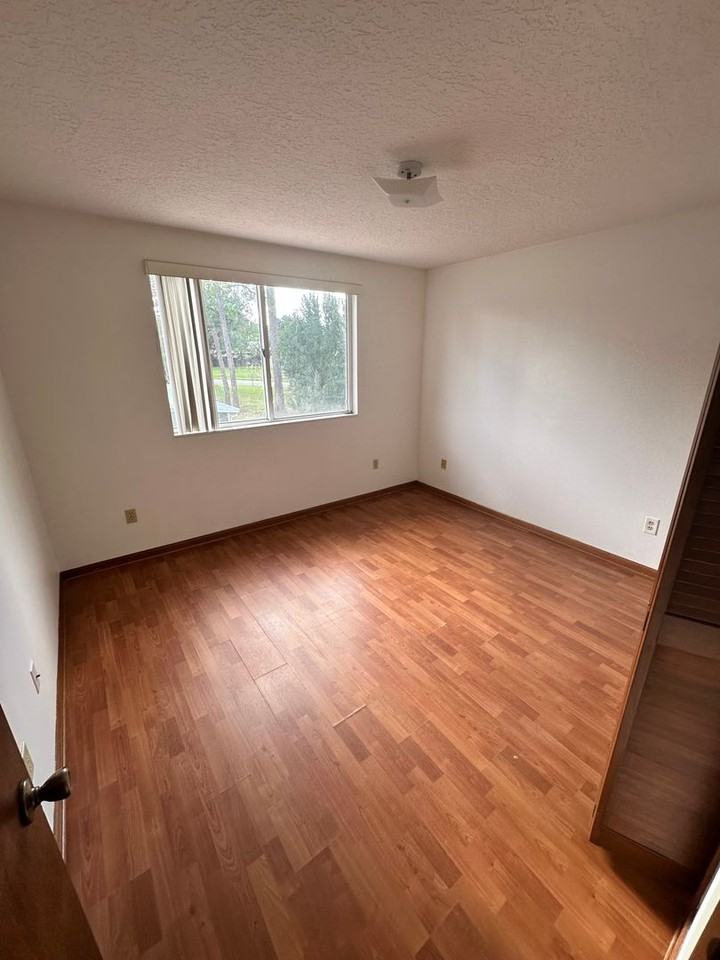 3556 Forest Branch Dr - Photo 4 of 9