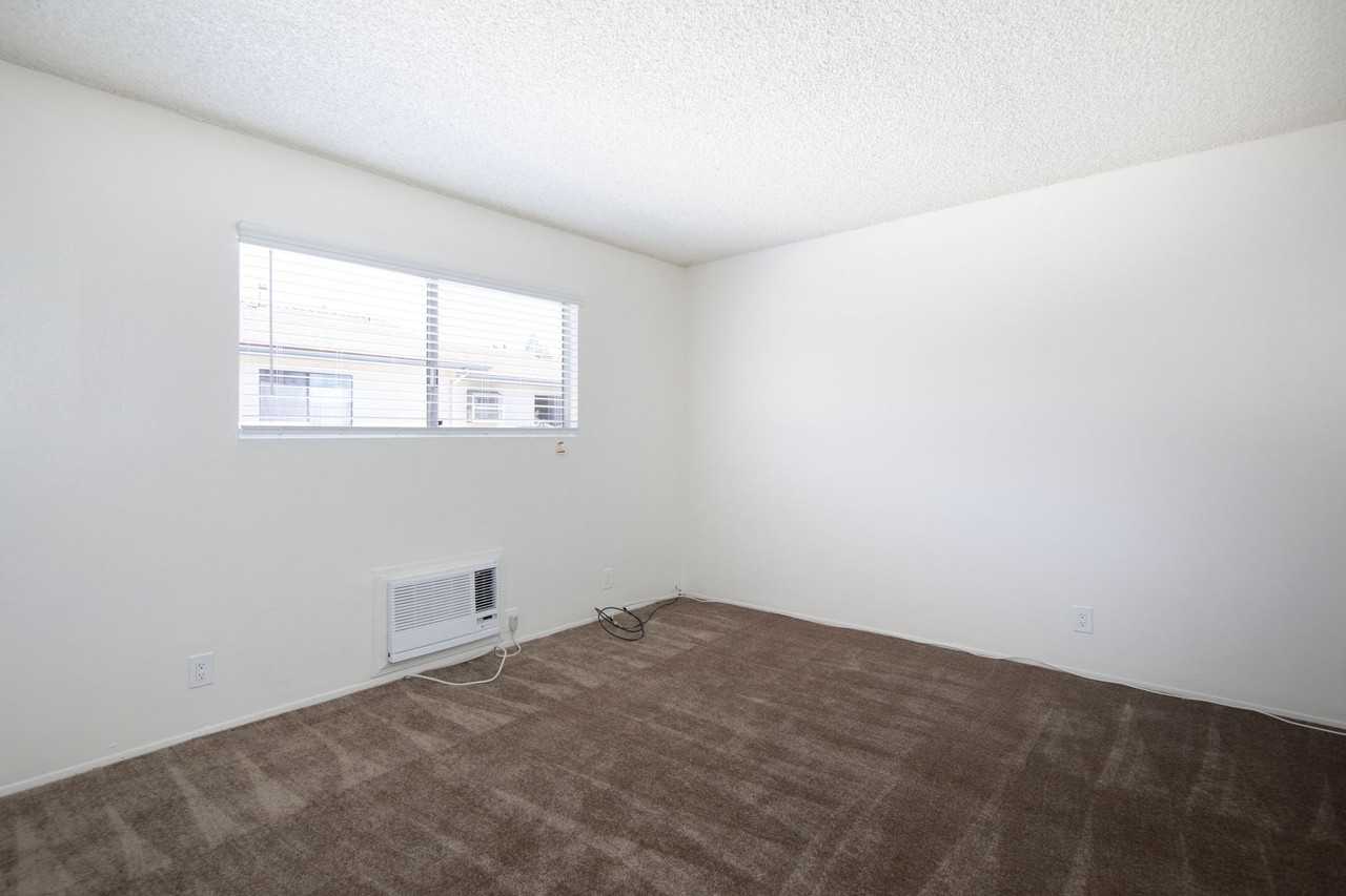 Lakeshore Villas located in the heart of Lakeside - Photo 7 of 16