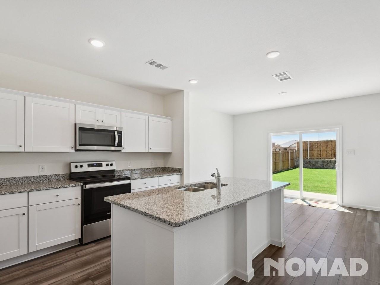 5601 Portlaw Ln - Photo 4 of 26