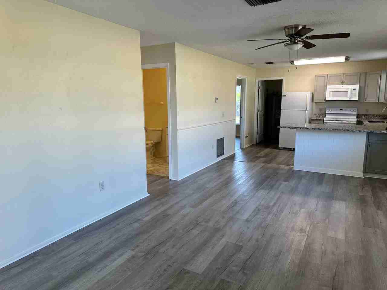 11151 Pendleton Ave - Photo 2 of 11