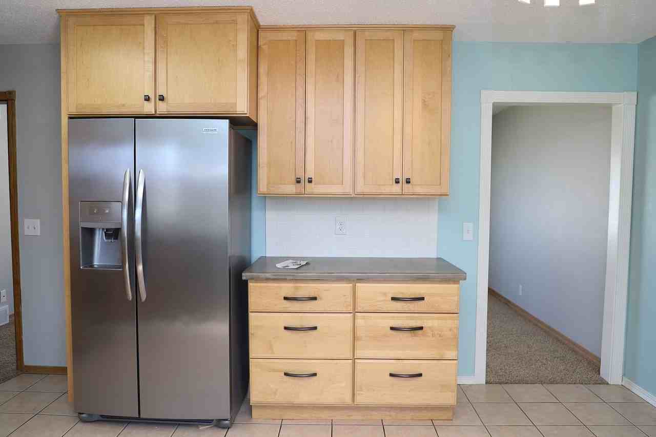 2422 11th Ave Nw - Photo 3 of 39
