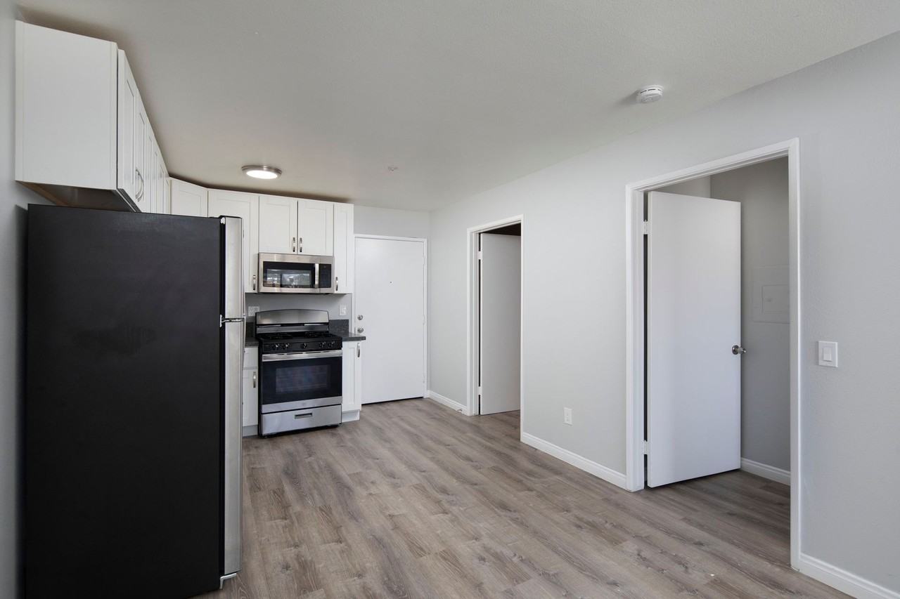 Ask about our move - Photo 6 of 15