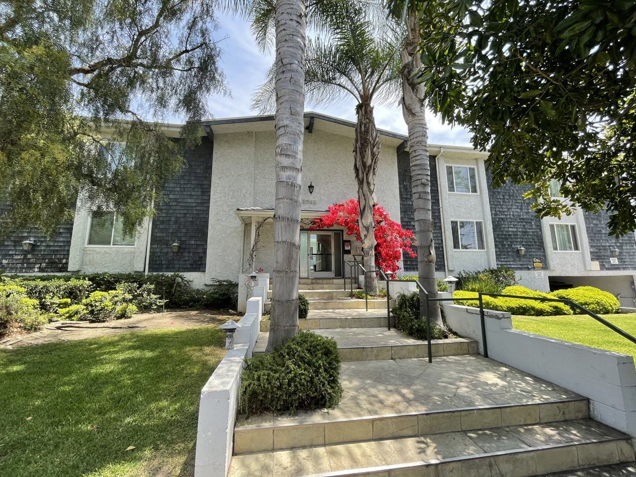 can376 - Photo 2 of 5