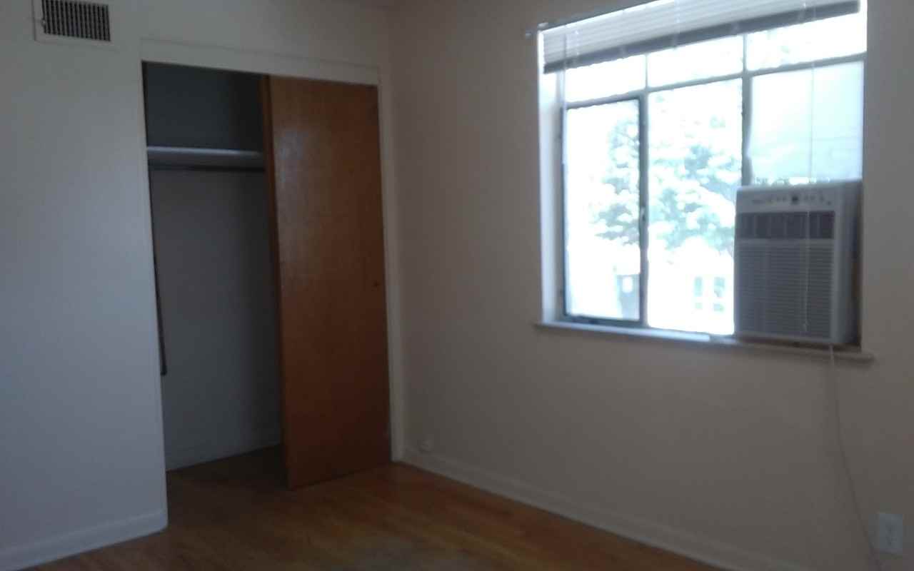 Race Street - Photo 3 of 27