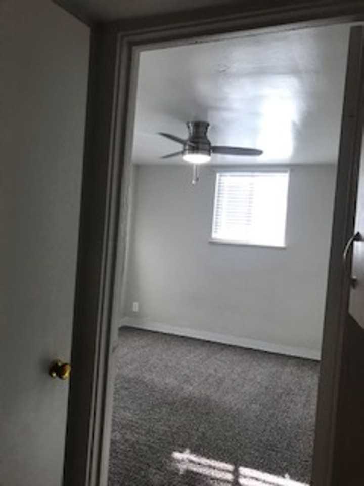 Race Street - Photo 5 of 27