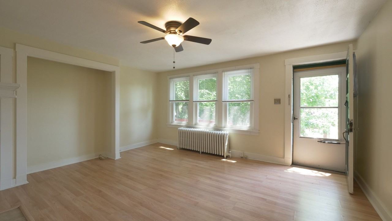 145 Lacrosse St - Photo 5 of 10