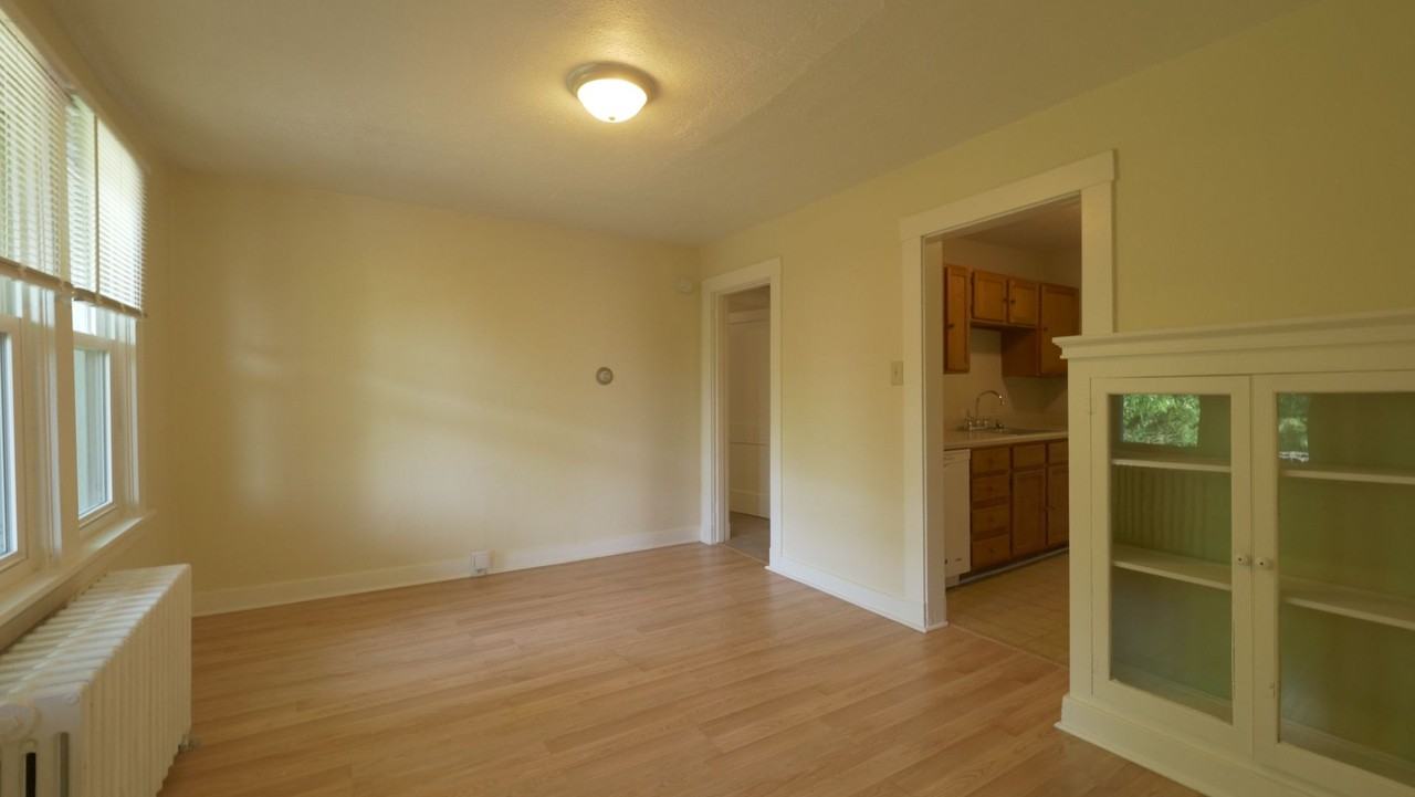 145 Lacrosse St - Photo 7 of 10