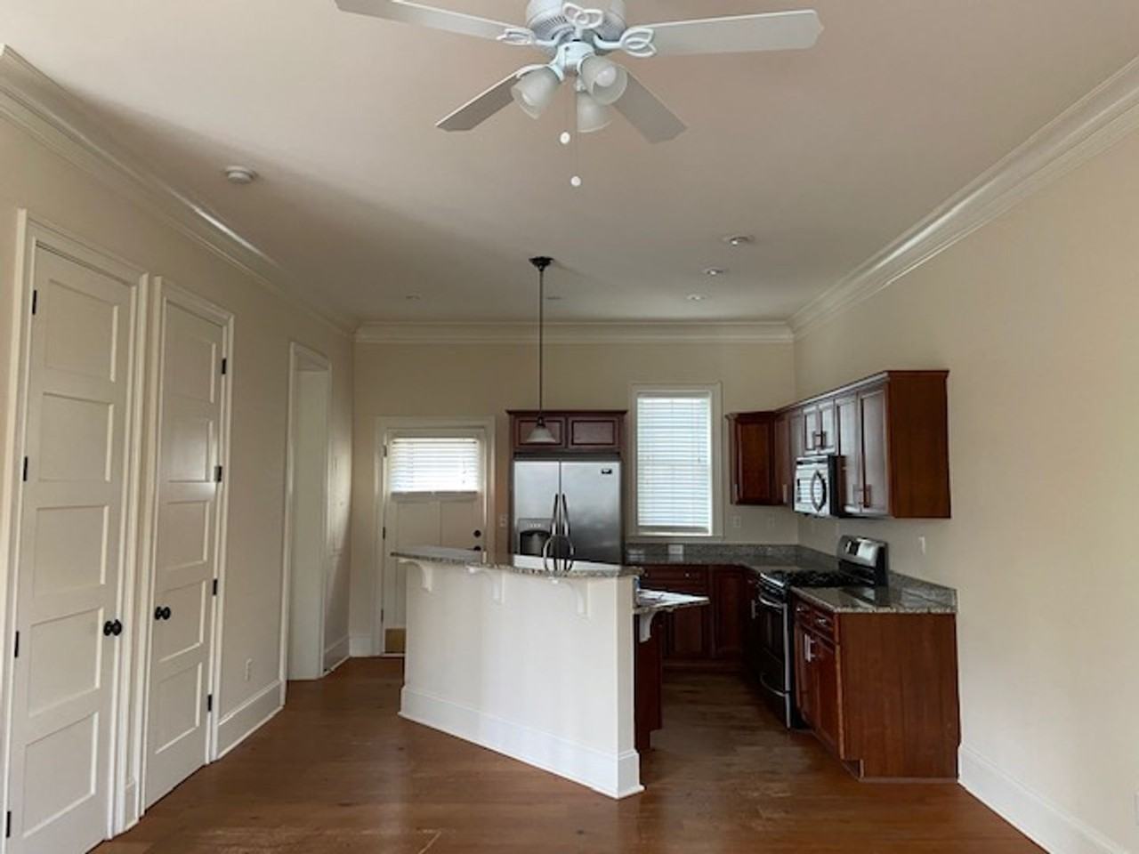 1005 Habersham St - Photo 4 of 17