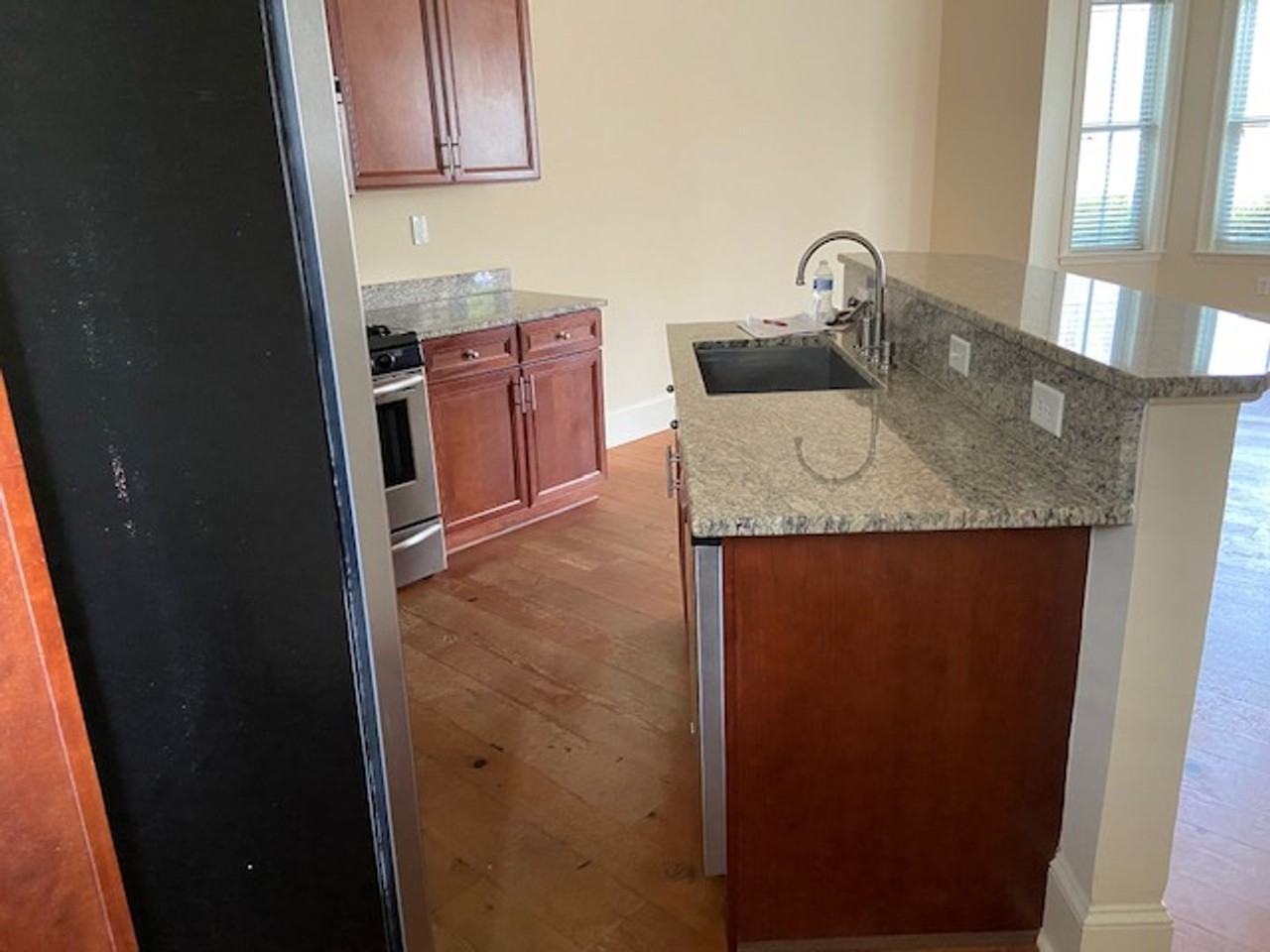 1005 Habersham St - Photo 6 of 17
